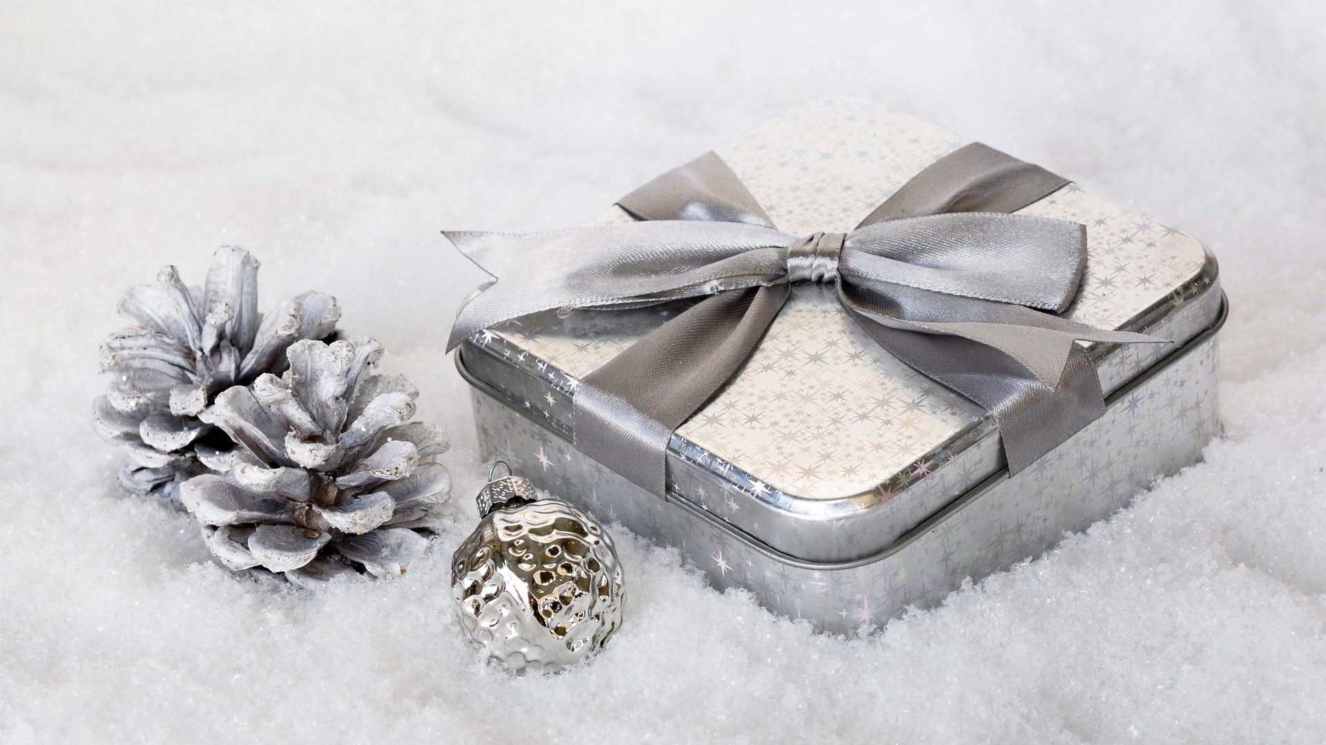 Holiday Gift Guide for Her