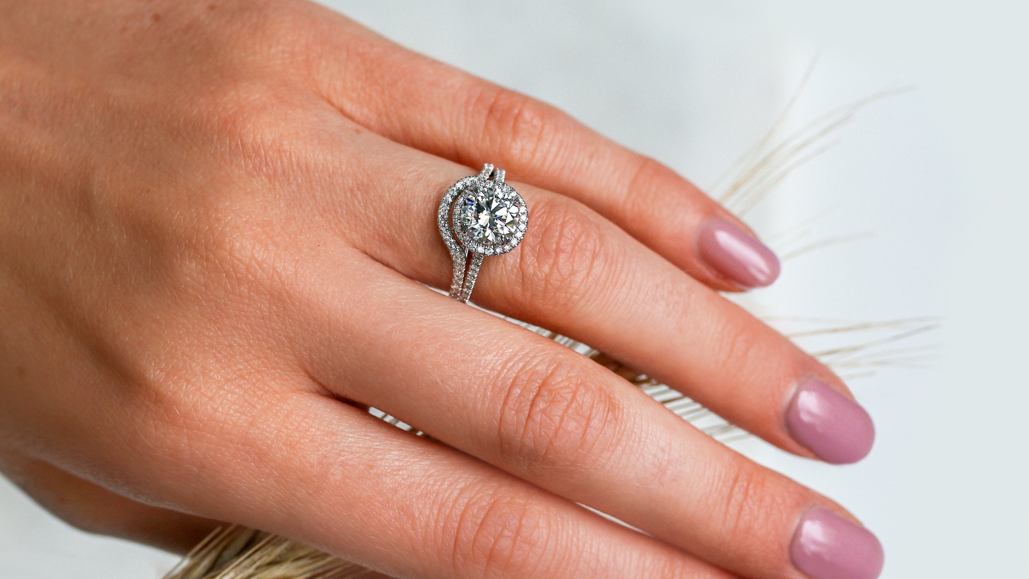 6 Popular Engagement Ring Trends