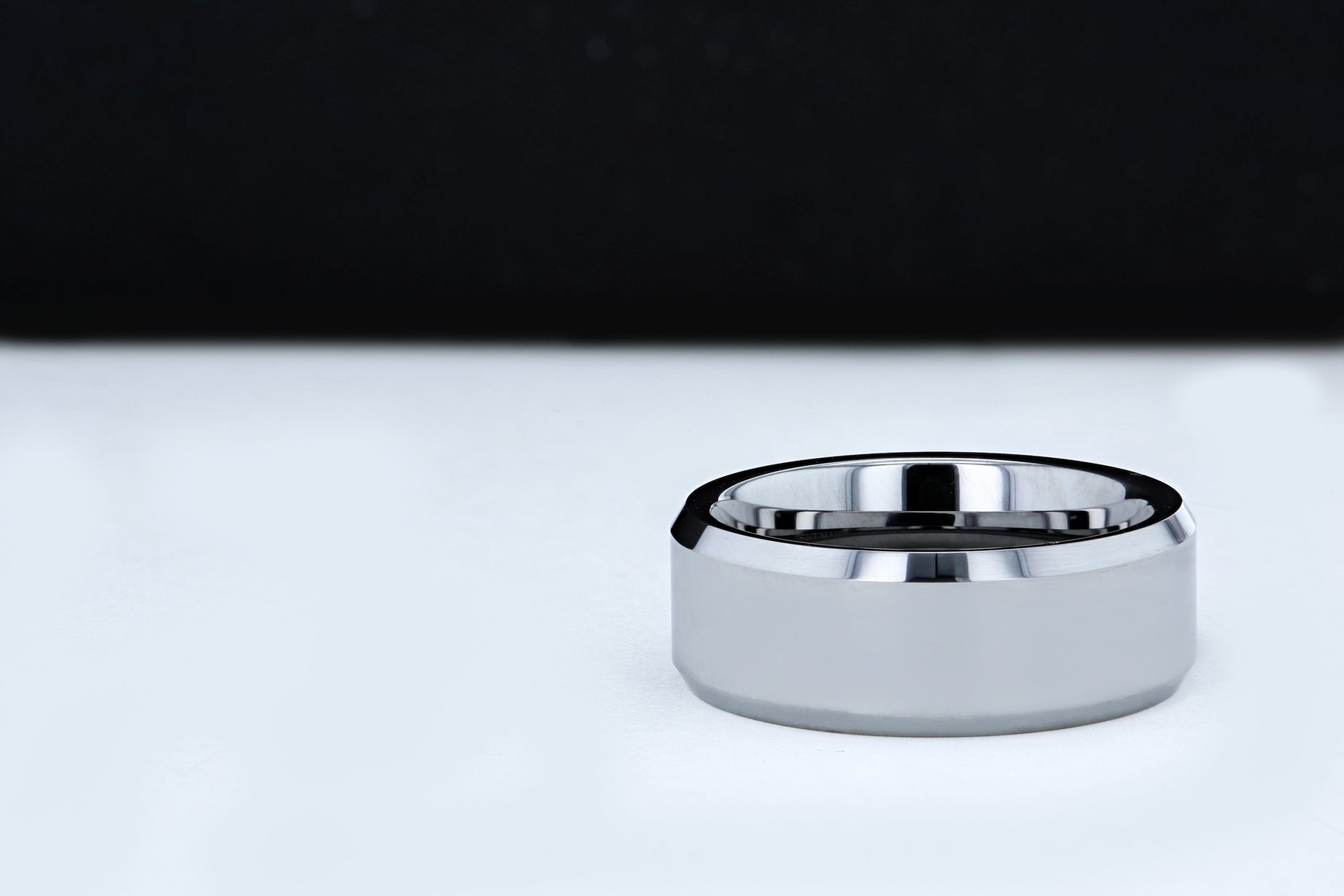 8mm Glossy Hugo Ring