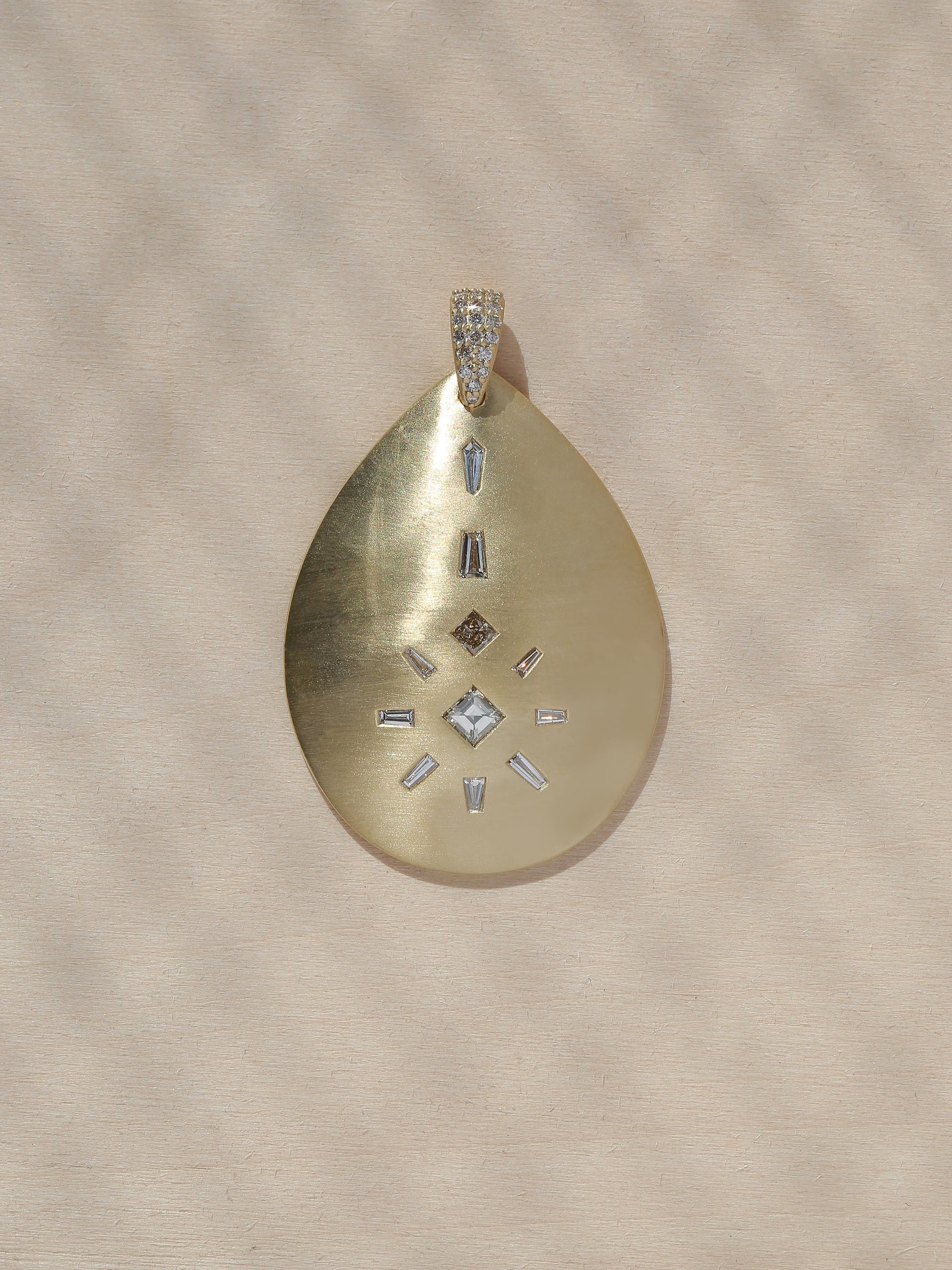 Kobelli Custom Tailored Diamond Pendant for Necklaces