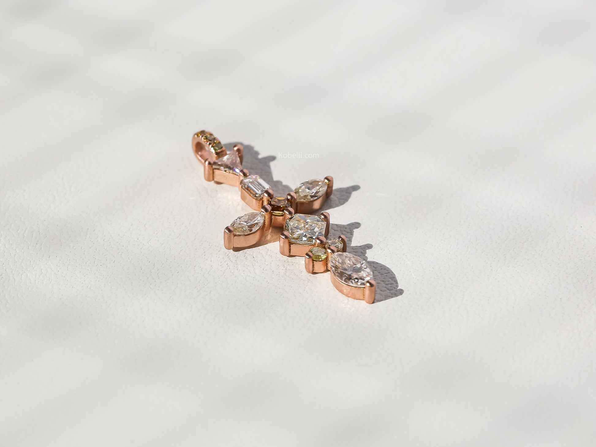 Kobelli Custom Tailored Diamond Pendant for Necklaces