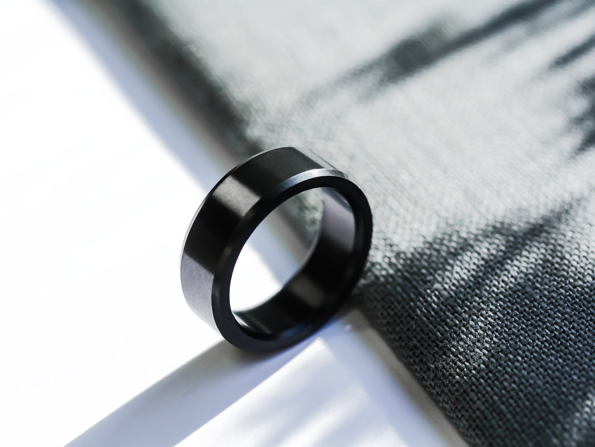 8mm Elysium Glossy Bishop Ring