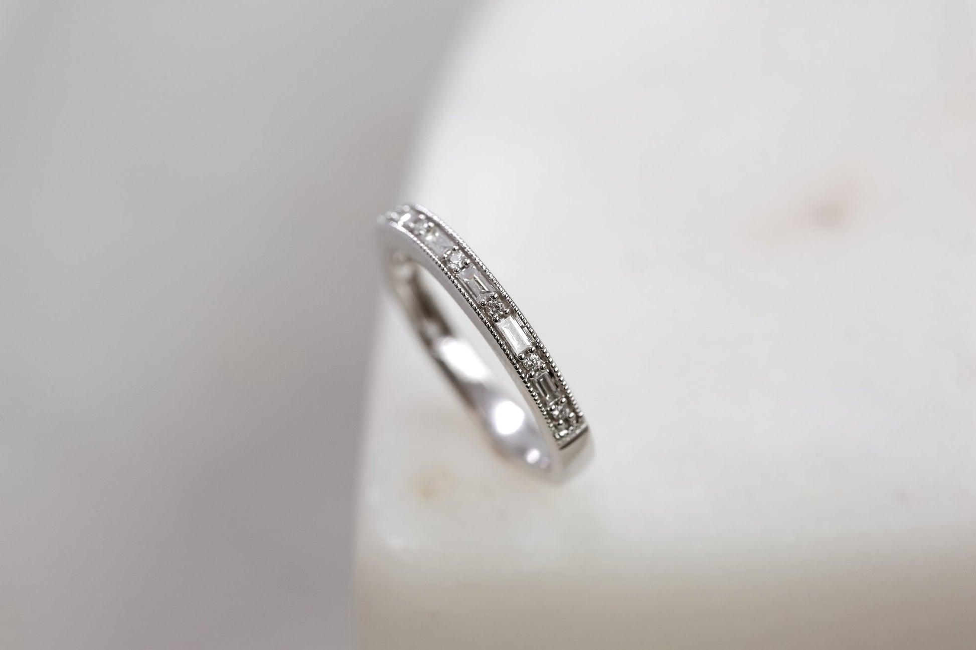 Kobelli Milgrain Alternating Round and Baguette Diamond Band