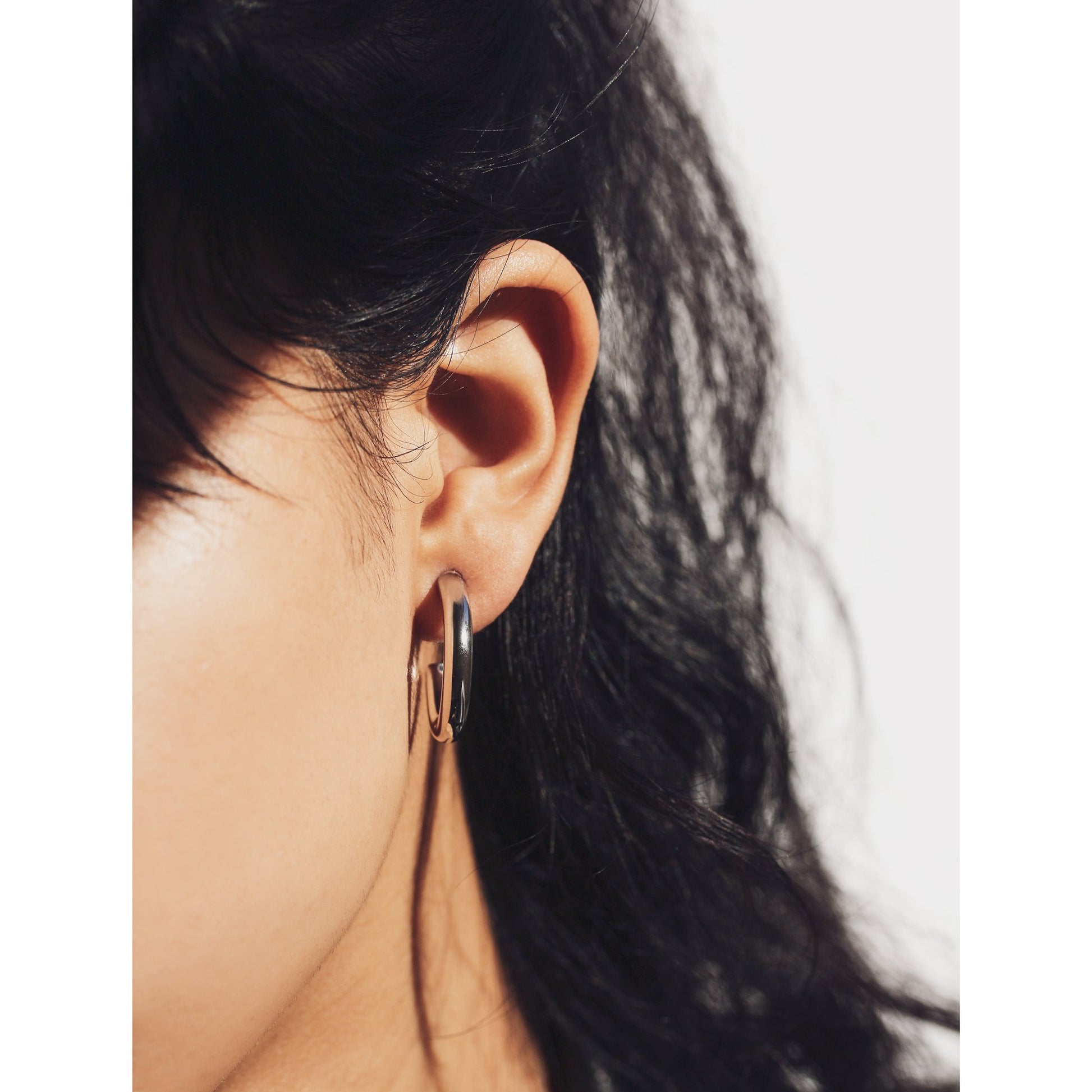 Kobelli 4x25 MM Open Hoop Earrings