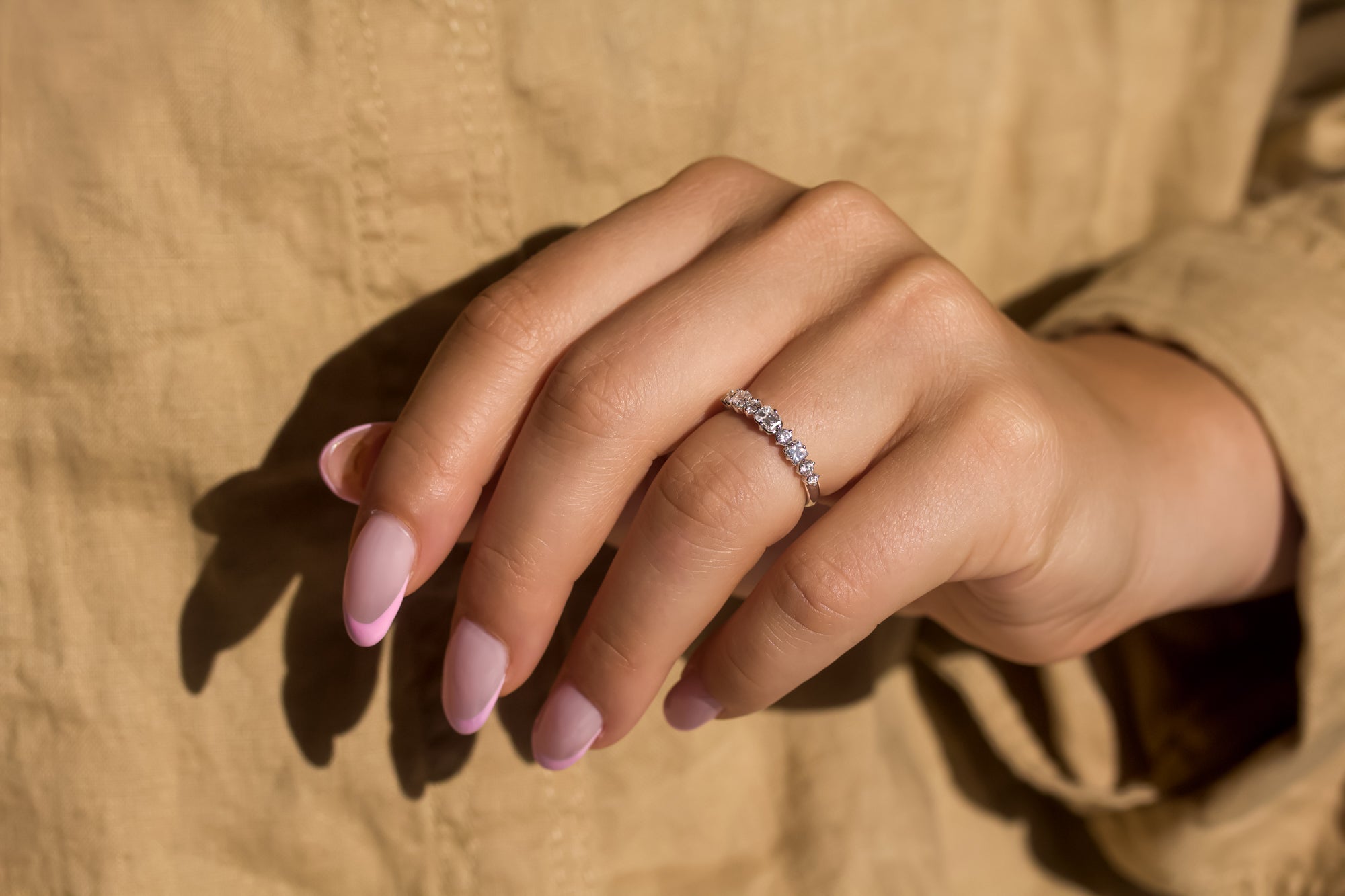 Kobelli Mixy Symmetric Diamond Row Band