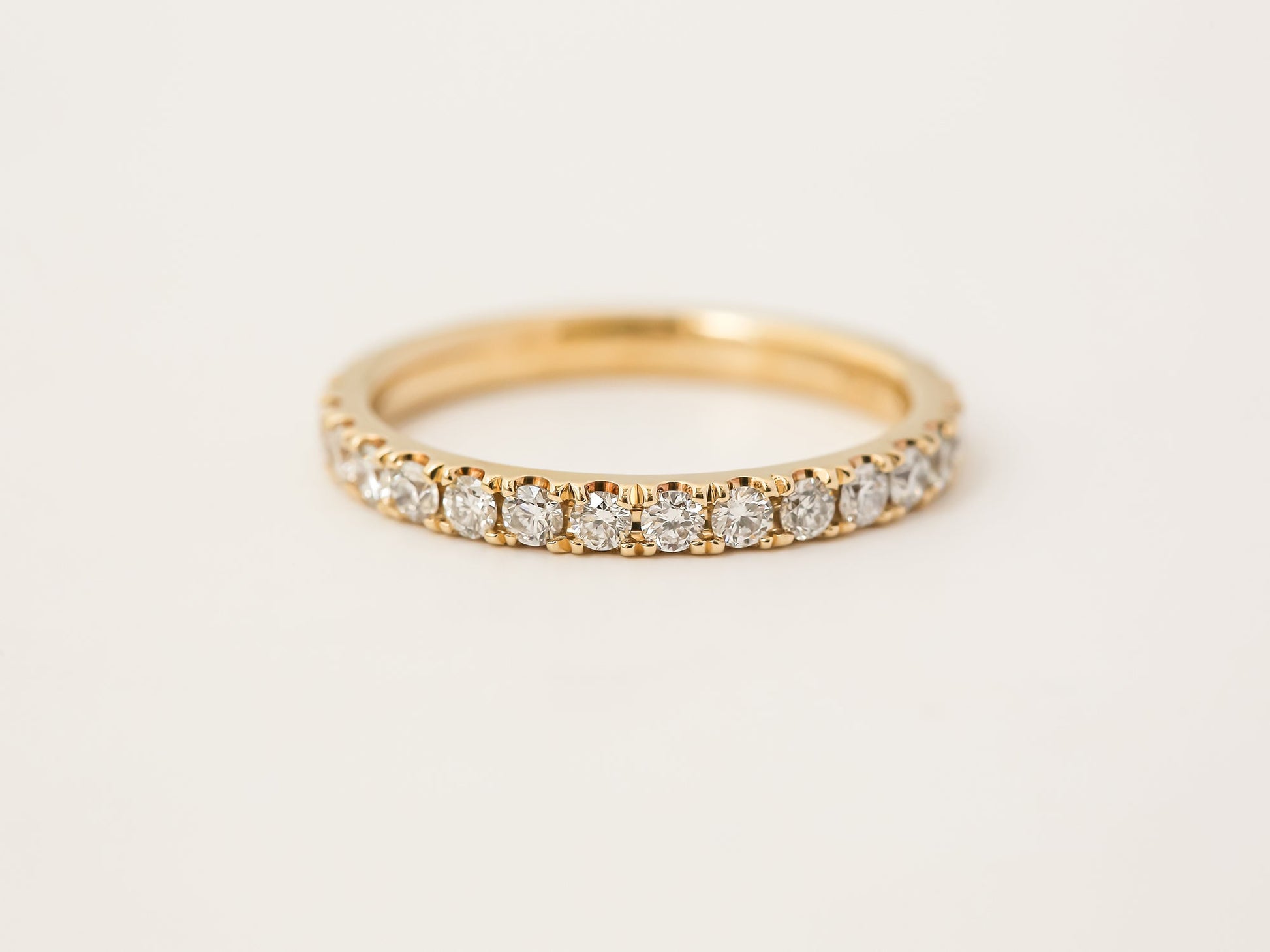 Kobelli Lab Diamond Split-Prong Flame Band