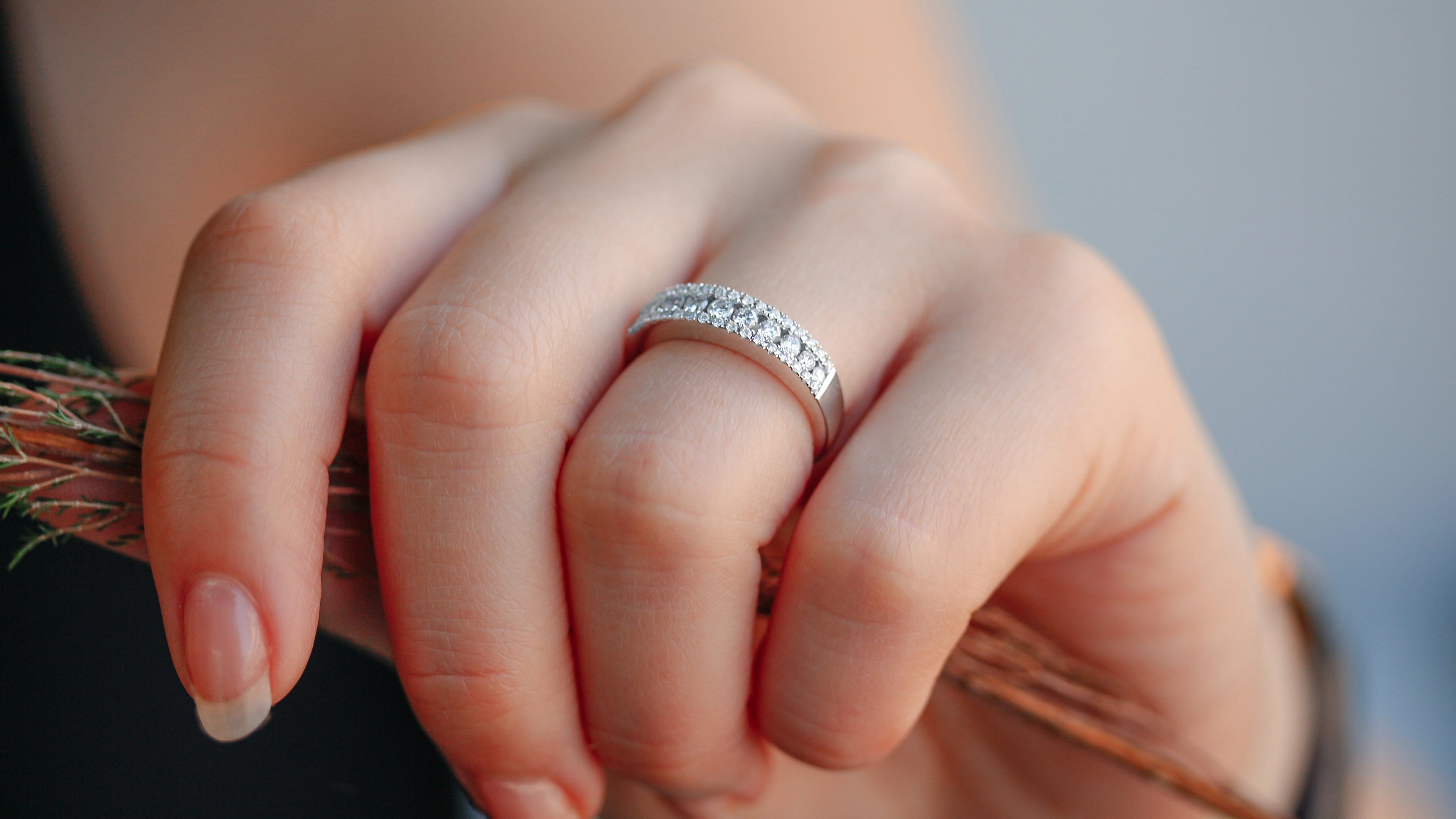 Round Pave Diamond Wedding Band in 14K White Gold