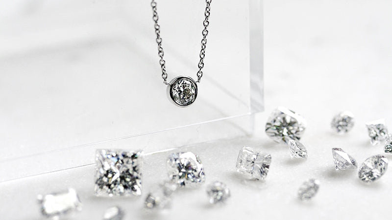 6 Floating Diamond Solitaire Necklace Ideas To Refresh Your Look