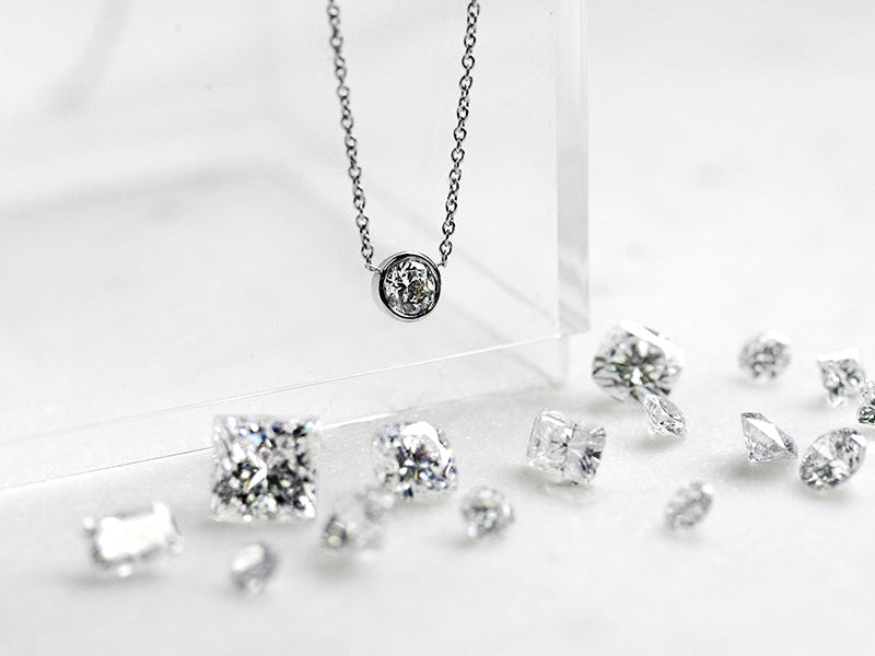 6 Floating Diamond Solitaire Necklace Ideas To Refresh Your Look