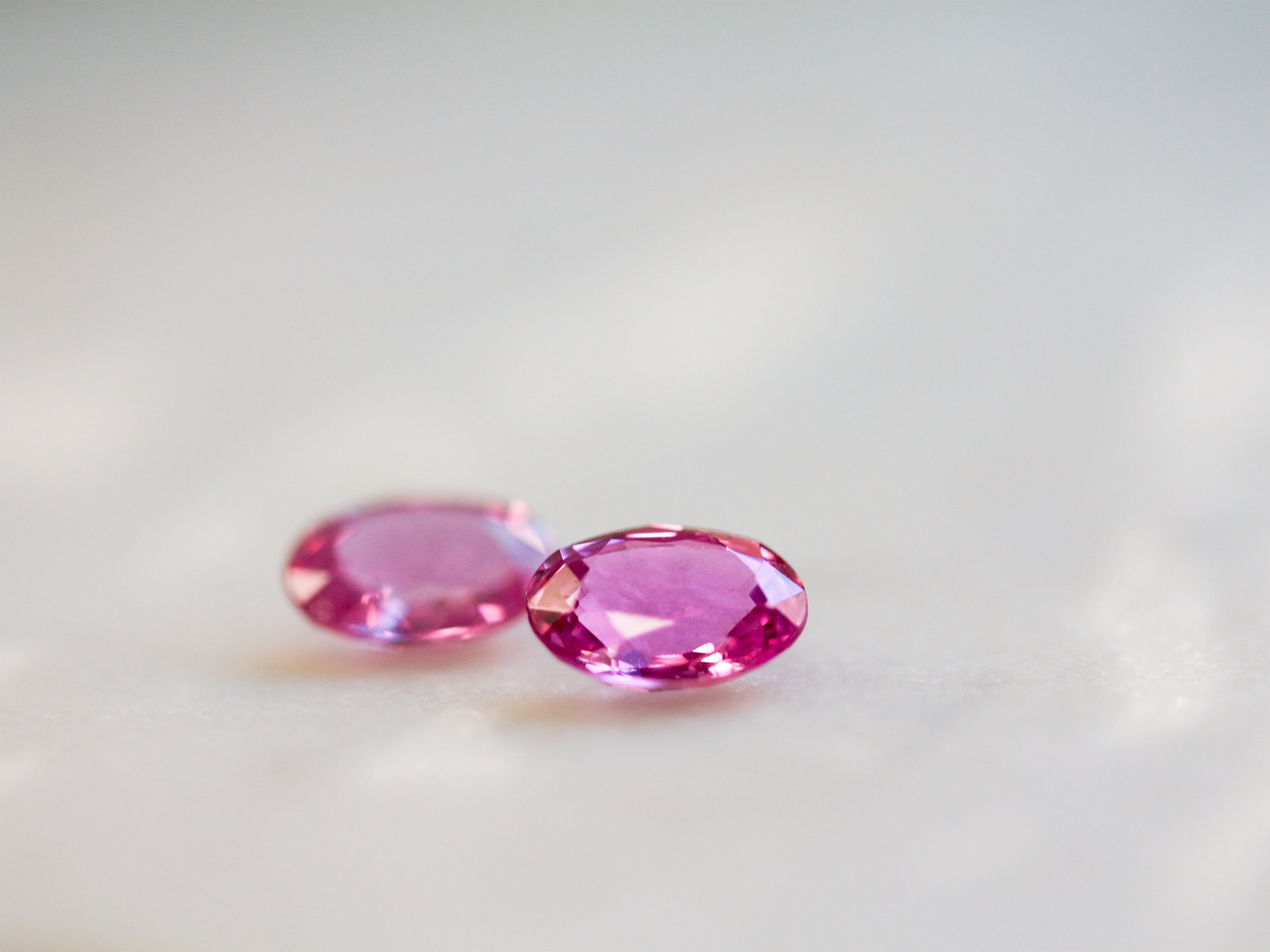 COLORED GEMSTONES 