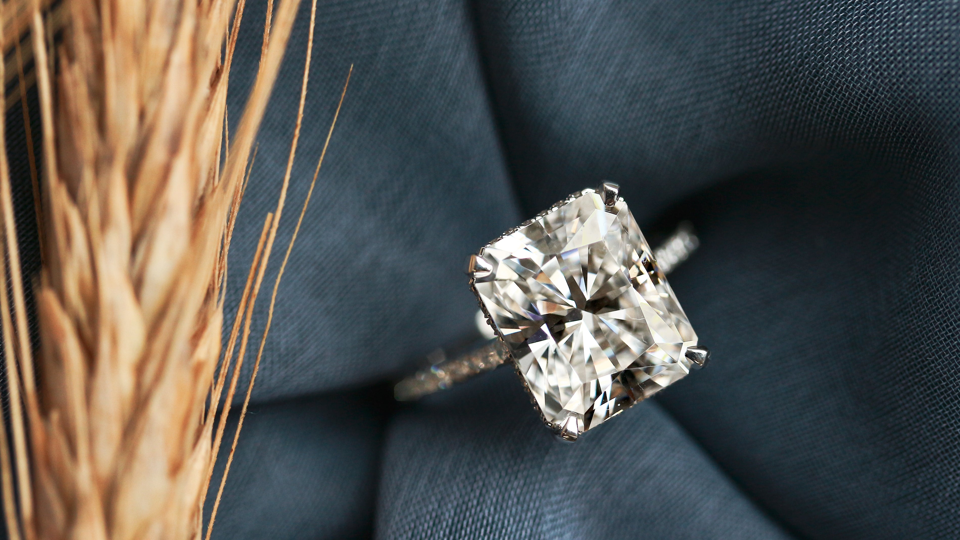 4 Myths About Engagement Rings You Need to Know