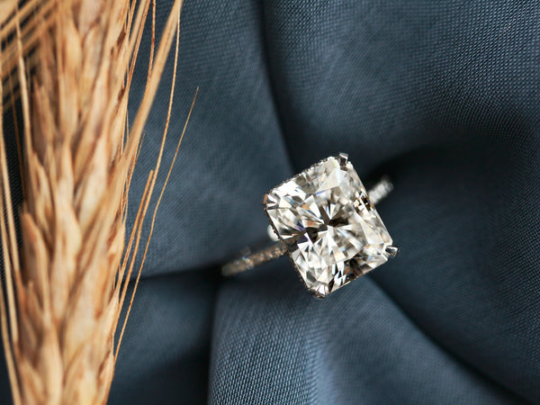 4 Myths About Engagement Rings You Need to Know