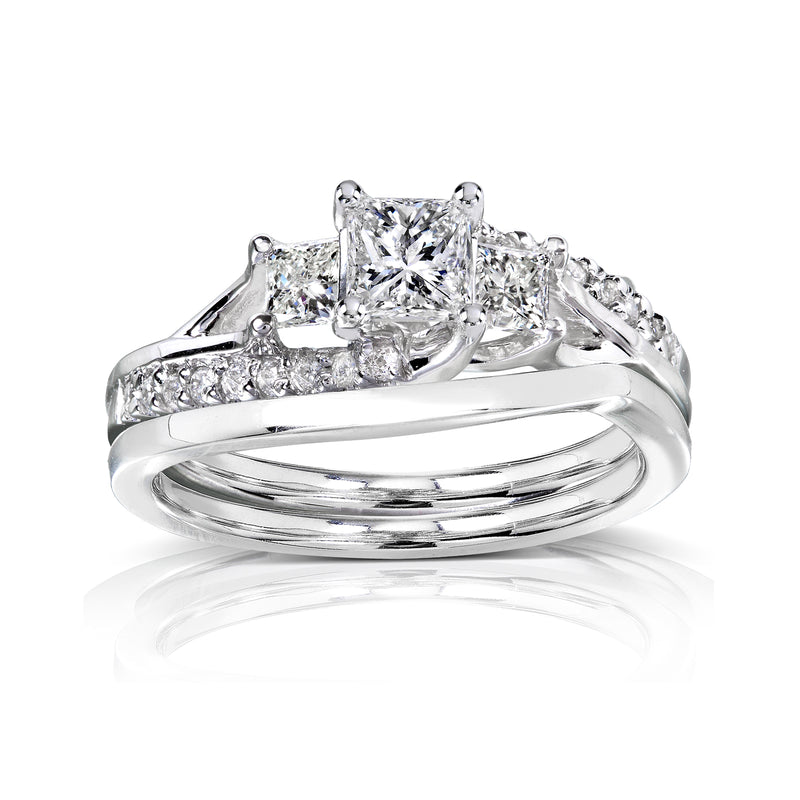 Assymertrical 3-Stone Princess Diamond Bridal Set