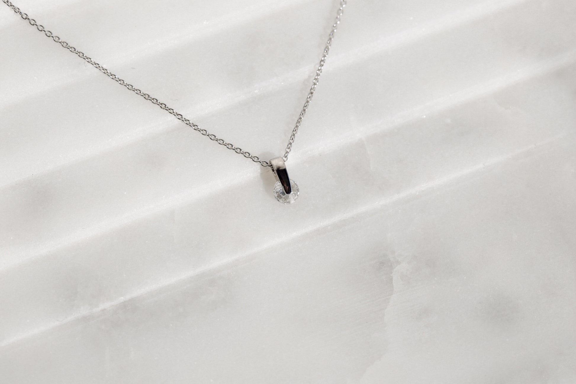 Solitaire Claw Necklace
