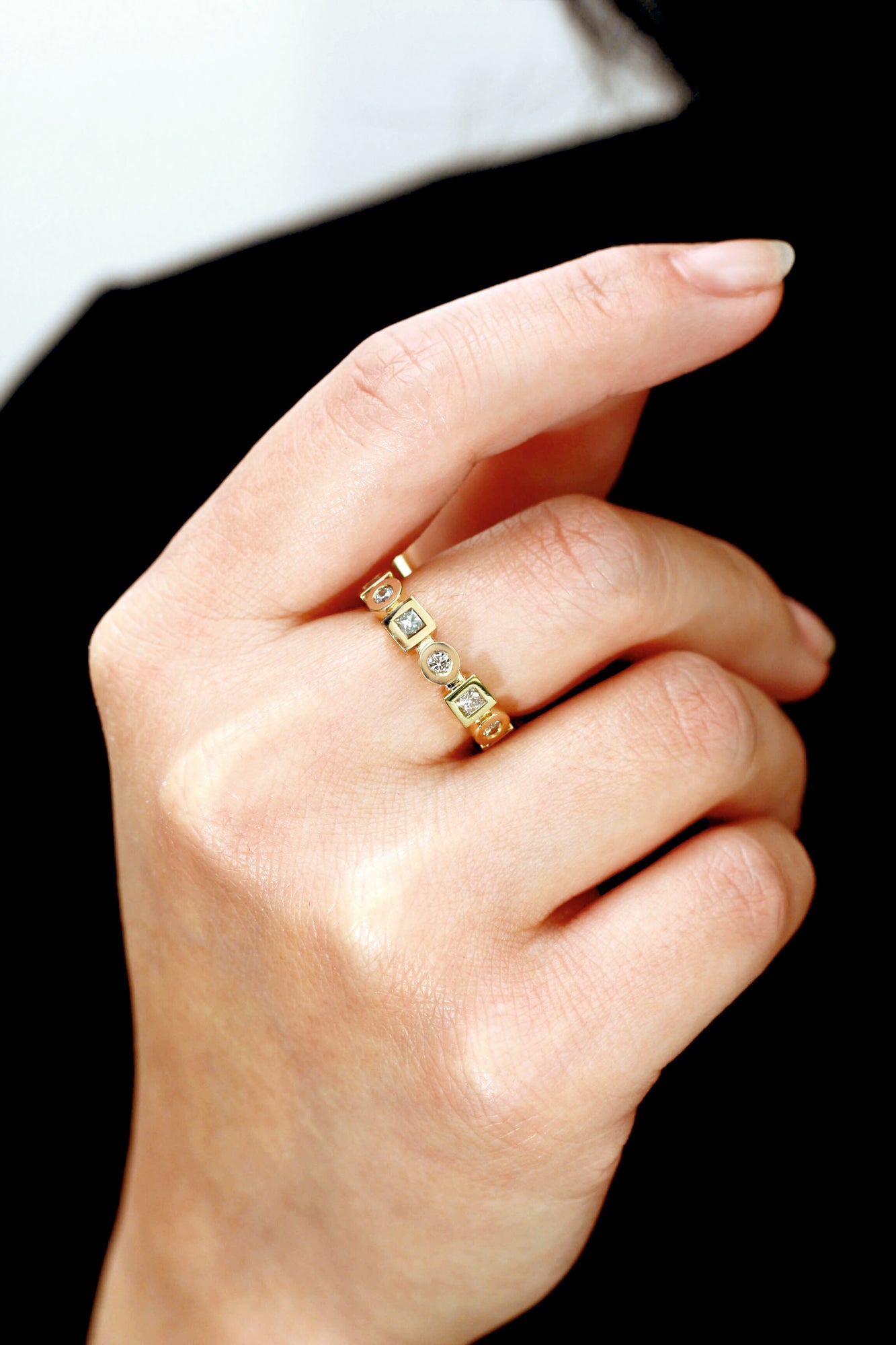 Kobelli Mixed Bentley Diamond Ring