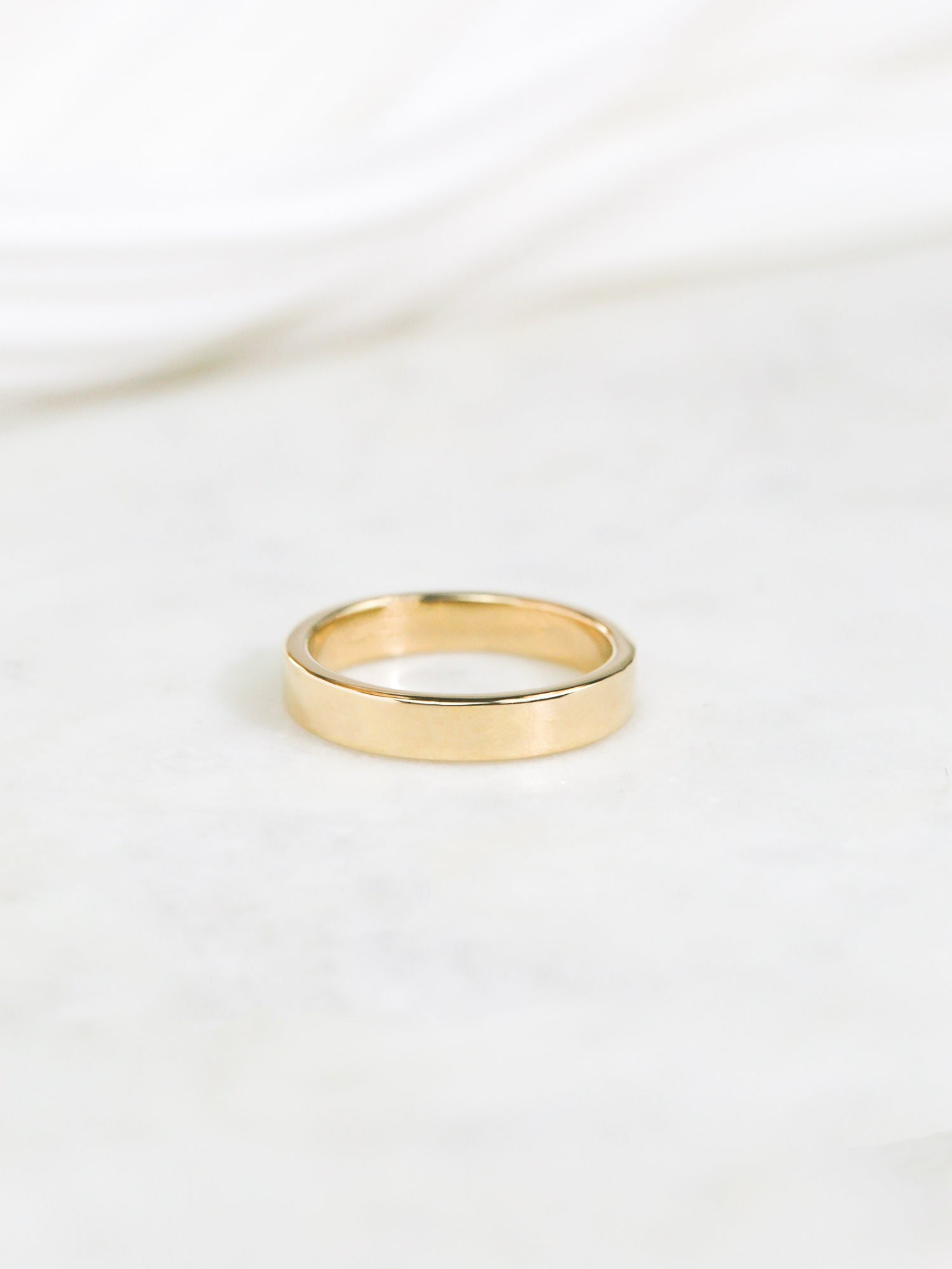 lifestyle image of 4 millimeter option