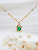 Emerald Marshmallow Bezel Necklace