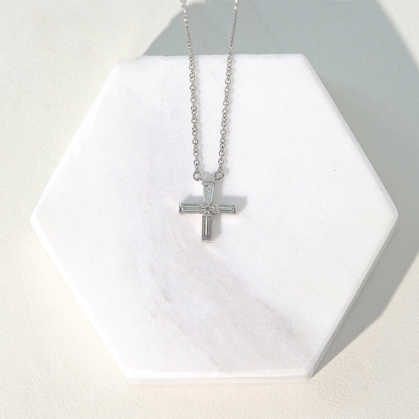 Diamond 4-Point Windmill Necklace in 14k Gold