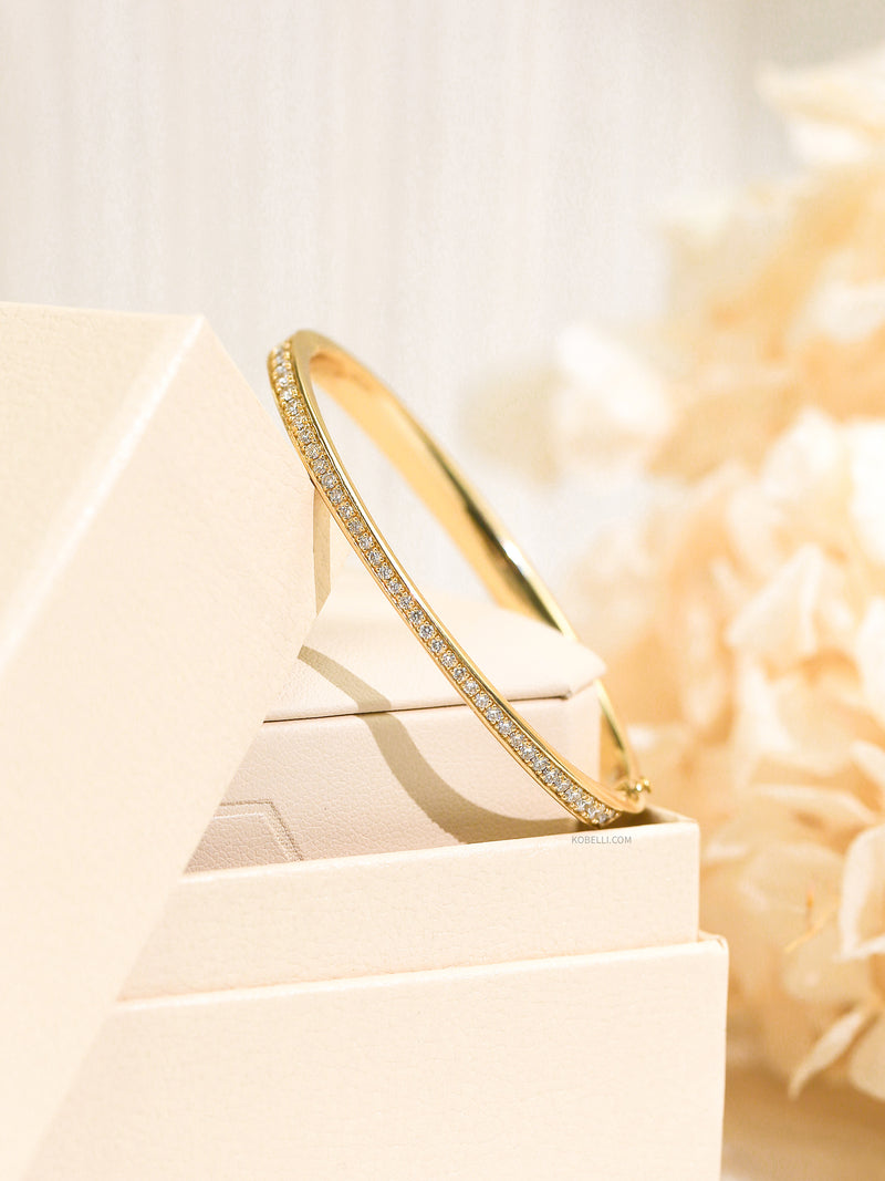 4ct Justine Half-Half Bangle