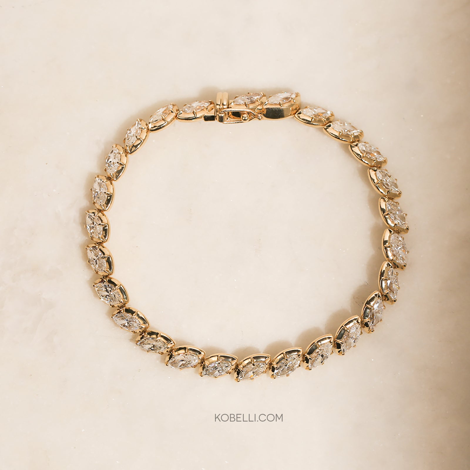 8+ Carat Diamond Collet Tennis Hira Bracelet