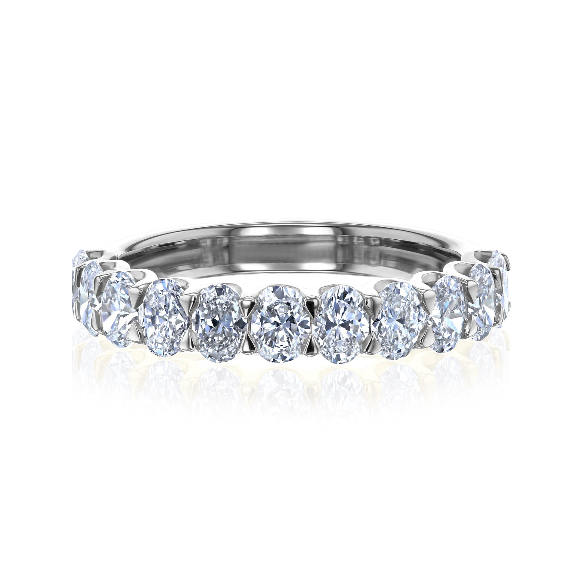 Kobelli Oval Diamond Band