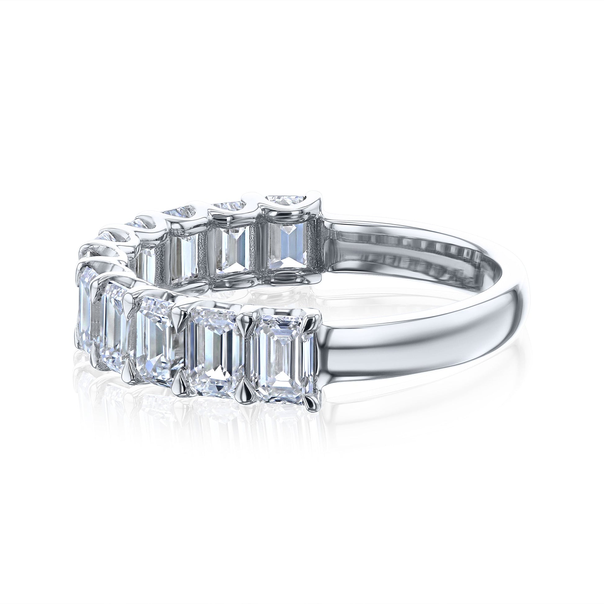 Kobelli Emerald Diamond Band