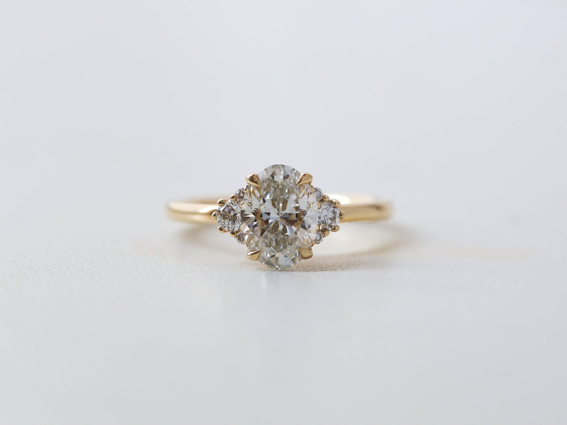 Kobelli Oval Diamond Side Cluster Ethical & Sustainable Ring