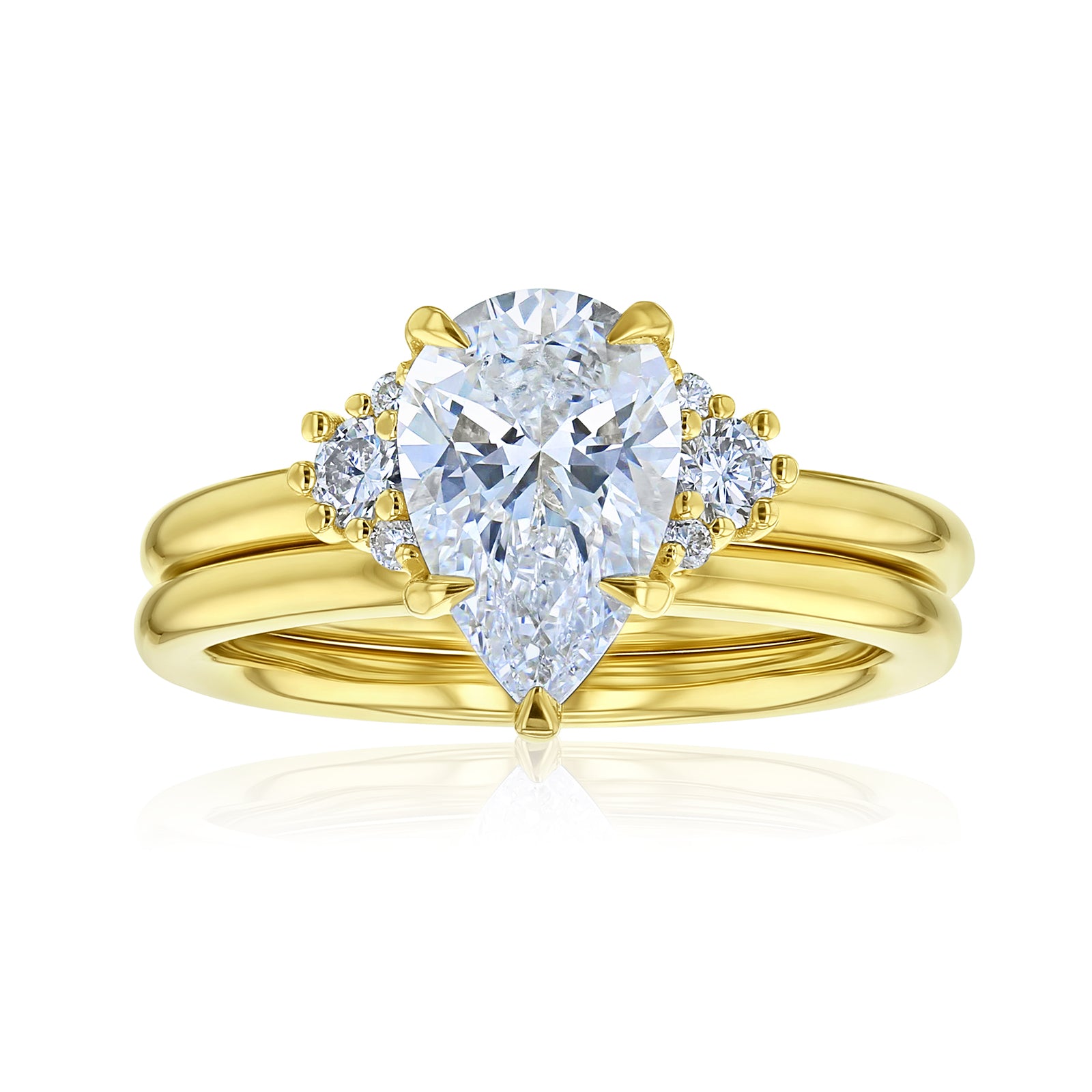 2.2 Carat Lab Grown Diamond Pear Dulce Bridal Set in Yellow Gold