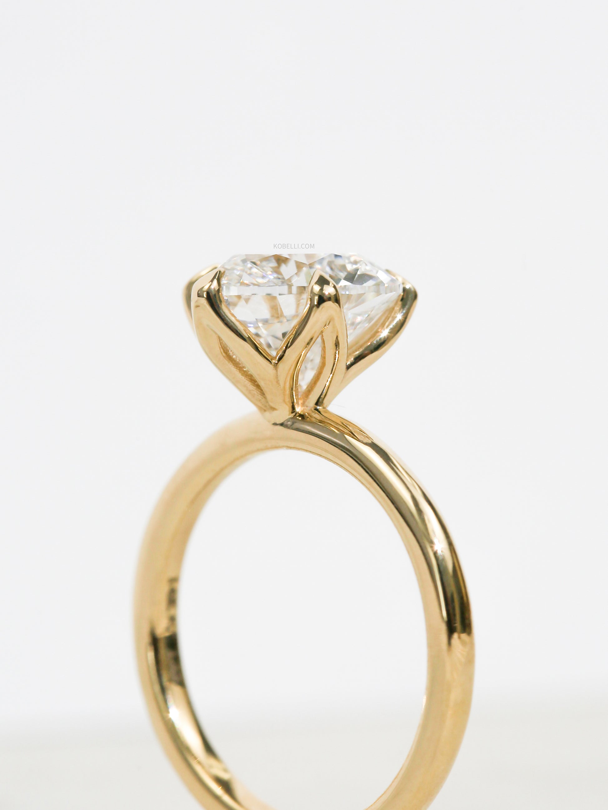 3 Carat Lab Grown Diamond Solitaire Plain Comfort Band Clover Ring