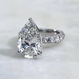 Kobelli Grown - Beckham 8ct LG Diamond Ring