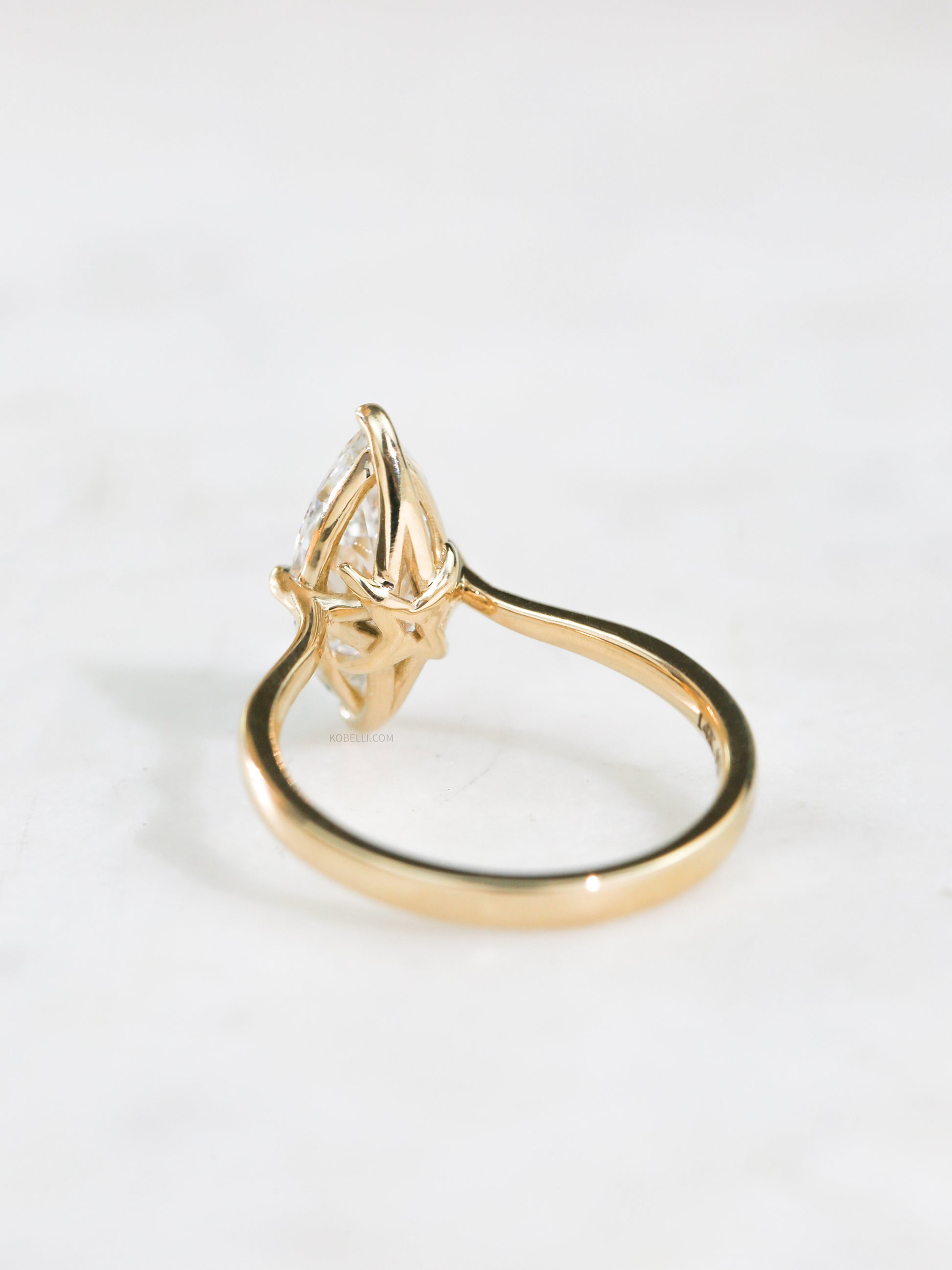 2 Carat Lab Grown Diamond Solitaire Mérida Ring
