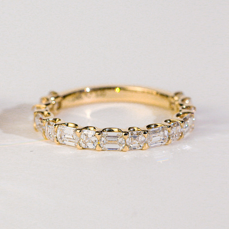 alternating emerald and asscher diamonds