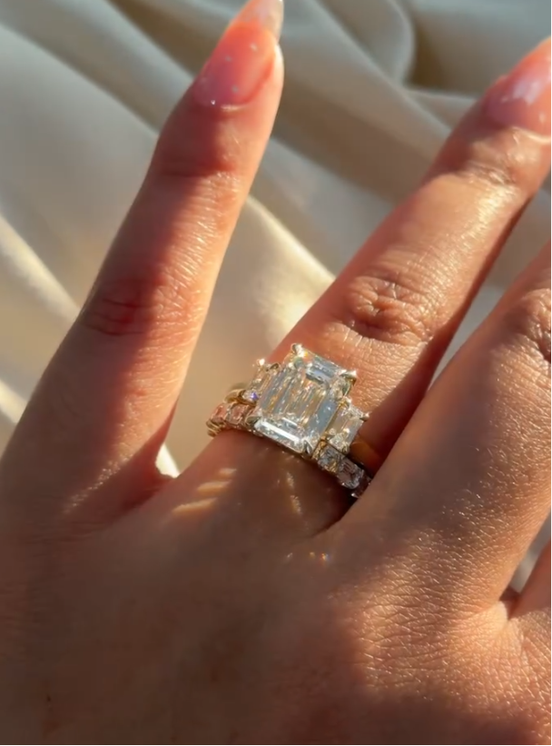 Kobelli Esma Bridal Set in Yellow Gold on a hand as seen on Instagram