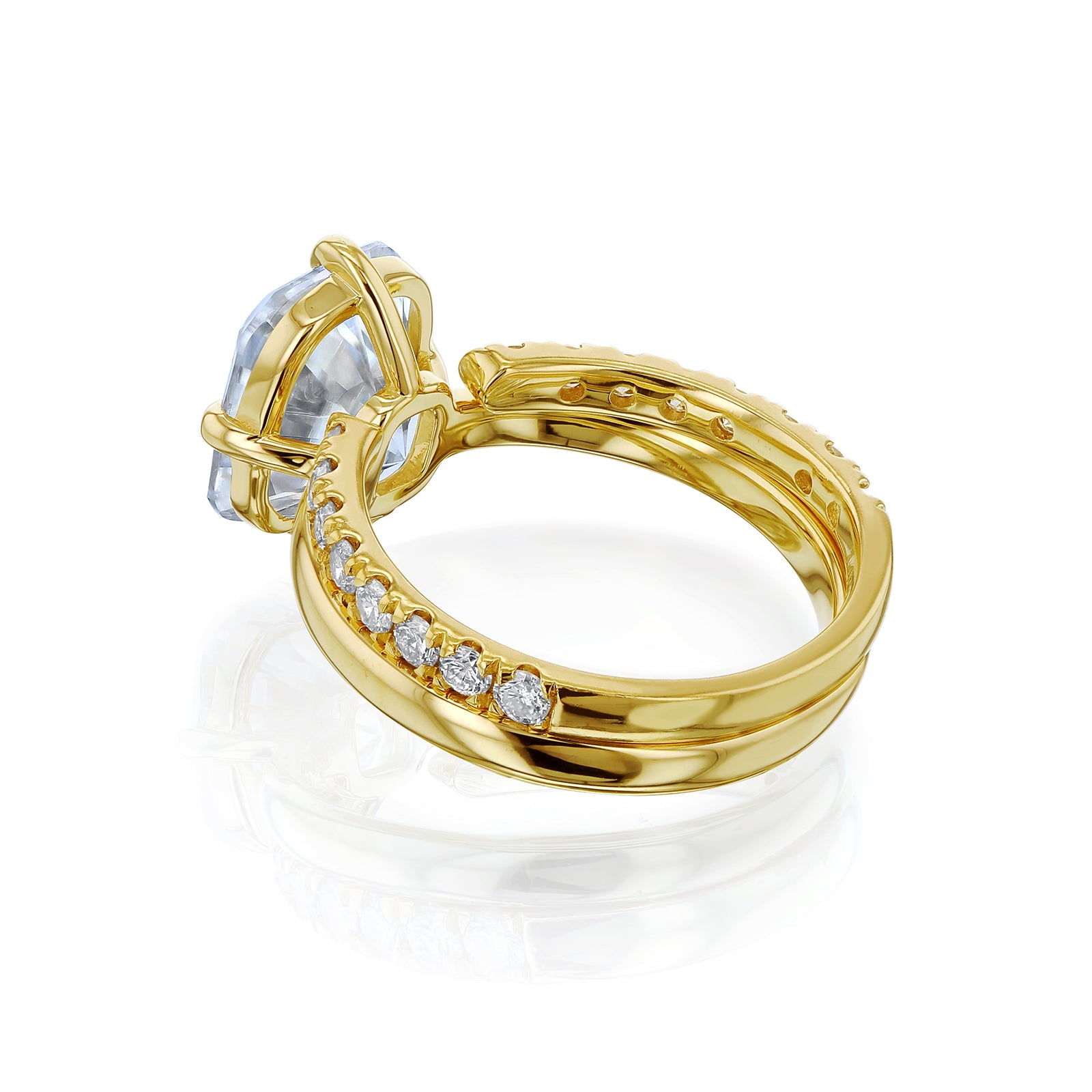 Old Mine Lab Grown Diamond Plain Band Candlelight Ring