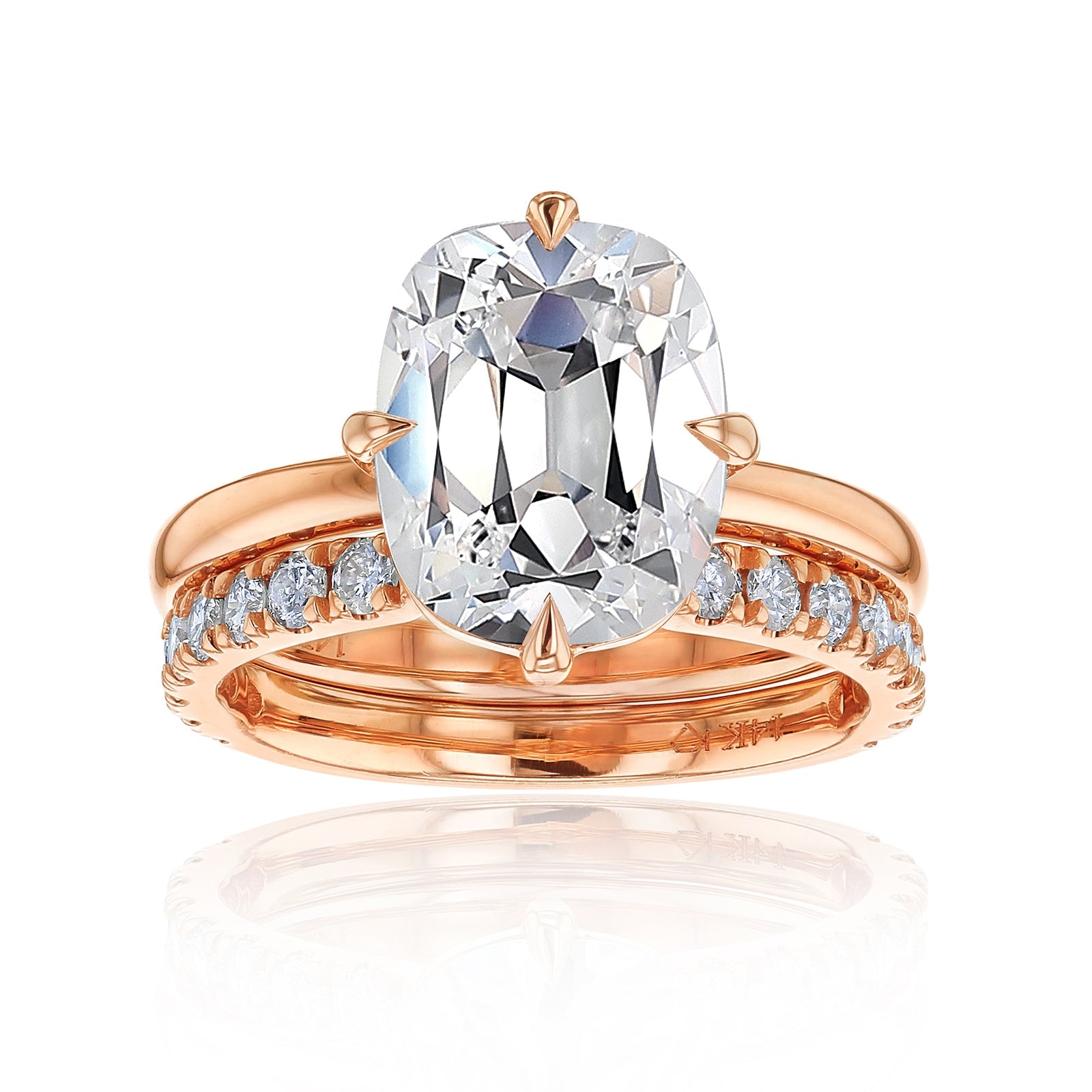 Old Mine Lab Grown Diamond Plain Band Candlelight Ring