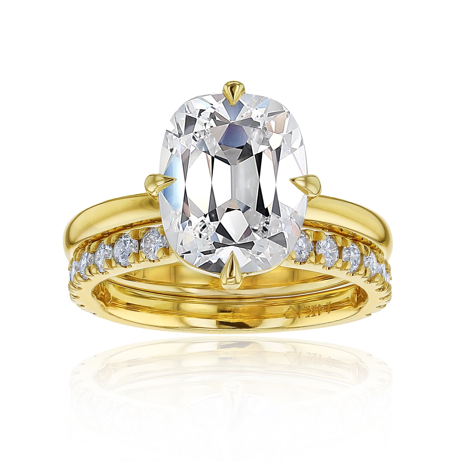 Old Mine Lab Grown Diamond Plain Band Candlelight Ring