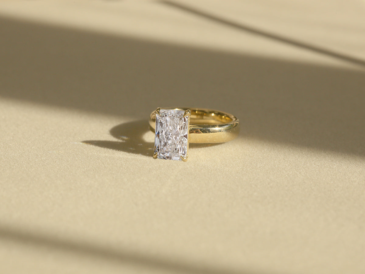 4 Carat Lab Grown Diamond Chunky Plain Band Solitaire Sovanna Ring