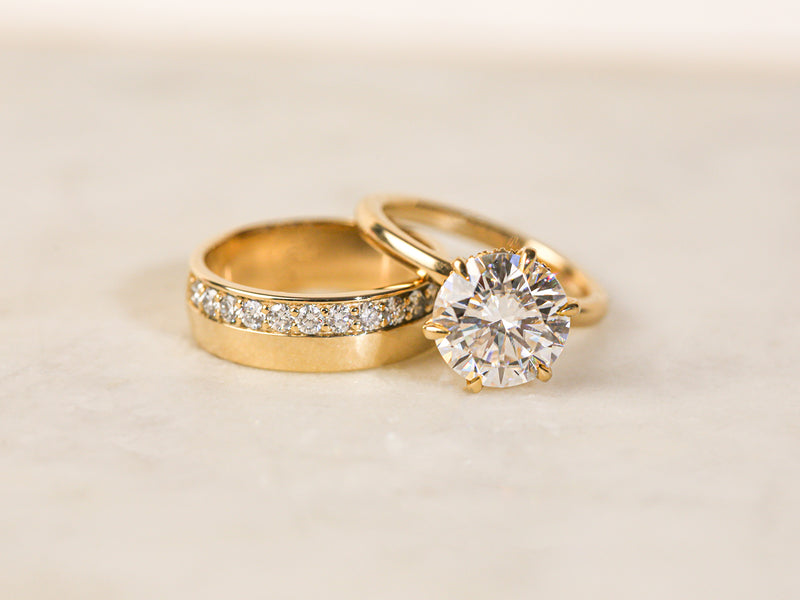 2 piece bridal set with 3ct center diamond