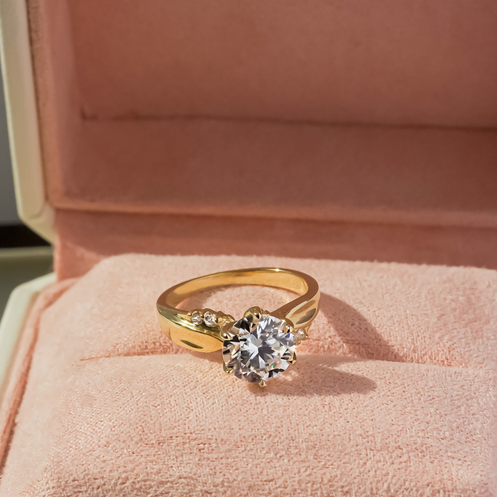 2.1 Carat 6-Prong Tulip Lark Ring