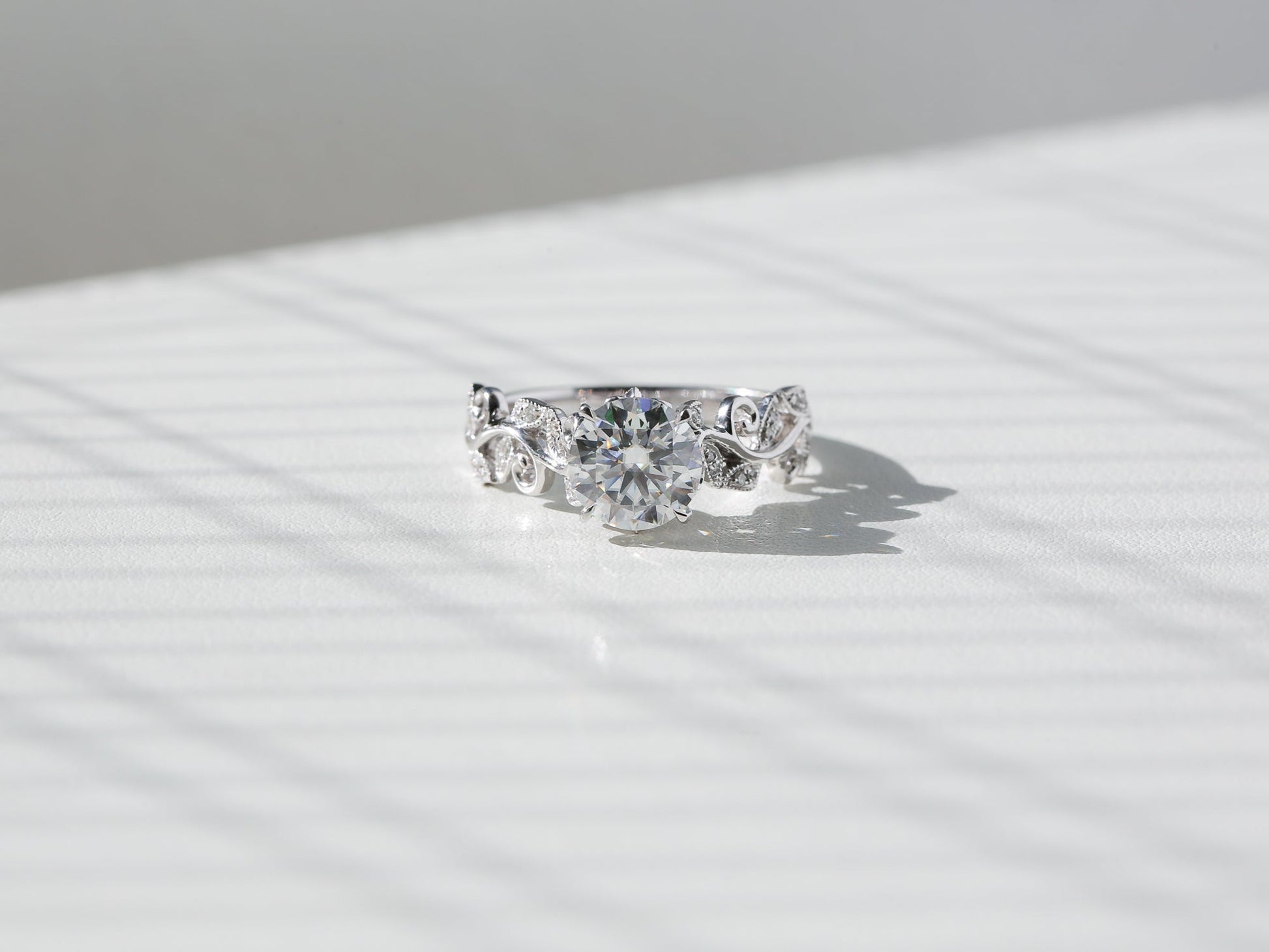 Kobelli Leafy Floral Diamond Ring