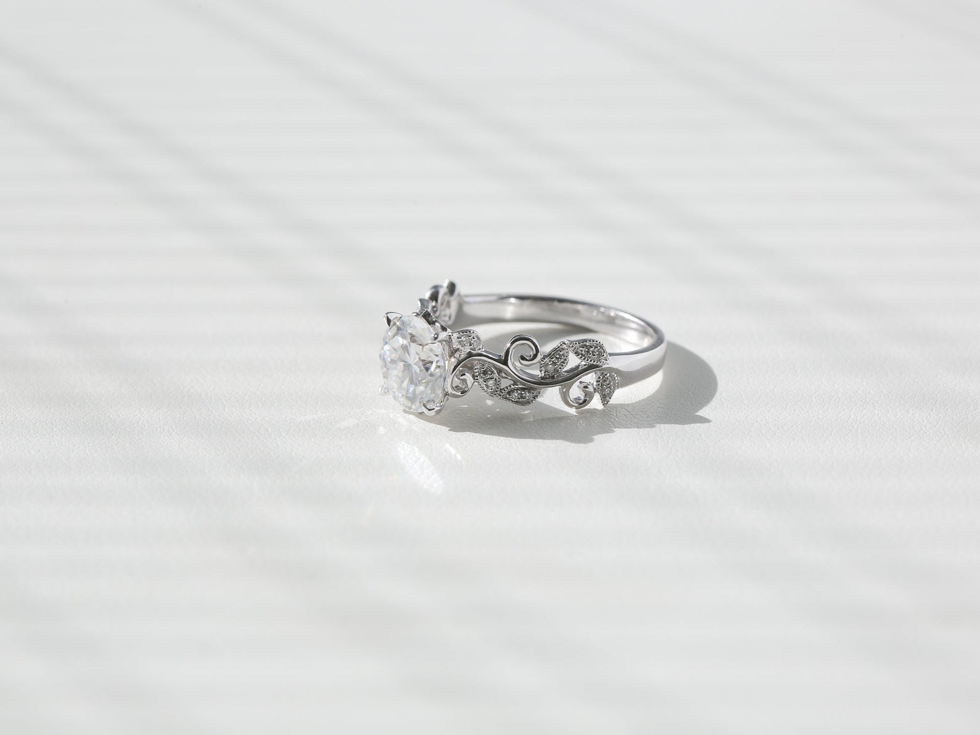 Kobelli Leafy Floral Diamond Ring