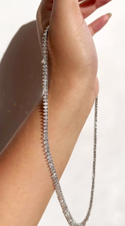 Diamante Disc Short Necklace Silver | Dolly Daydream