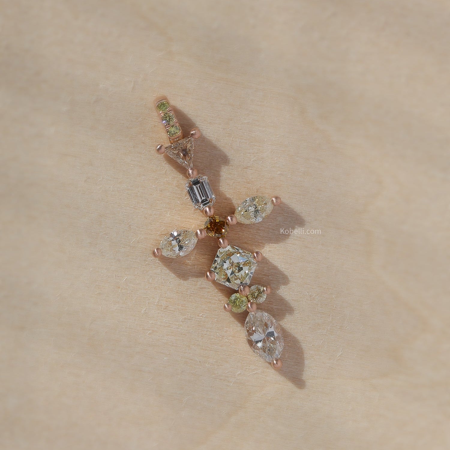 Kobelli Custom Tailored Diamond Pendant for Necklaces