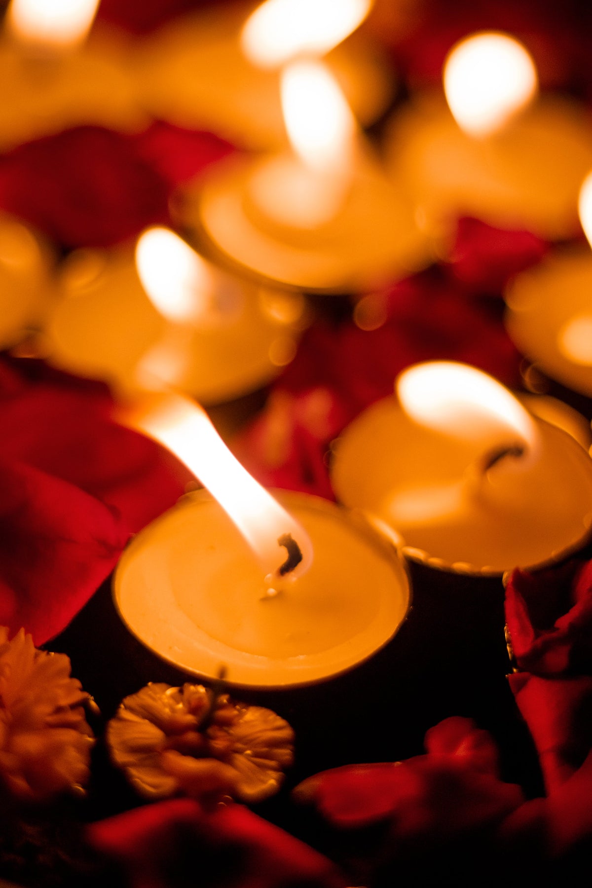 backdrop image of some cozy tea candles
