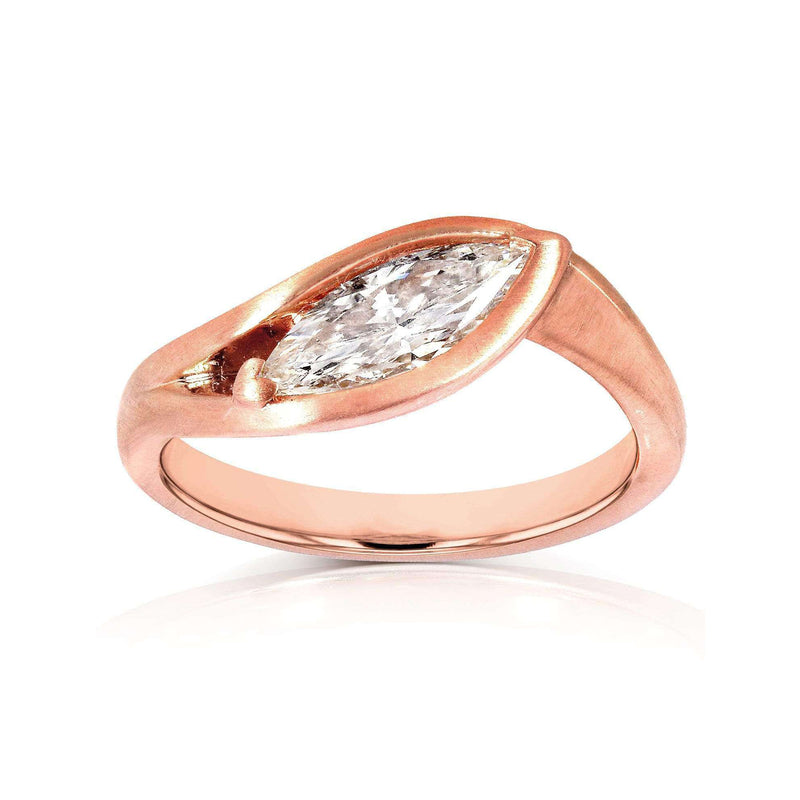 Marquise Cut Bezel Diamond Ring 1 karat i 14k roséguld (certifierad FG/VS)