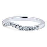Aliança de casamento com diamante Kobelli curvada 1/5 ctw em ouro branco 14k
