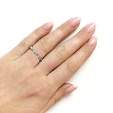 Kobelli Stapelbarer Ring mit Diamantakzent aus 10 Karat Weißgold