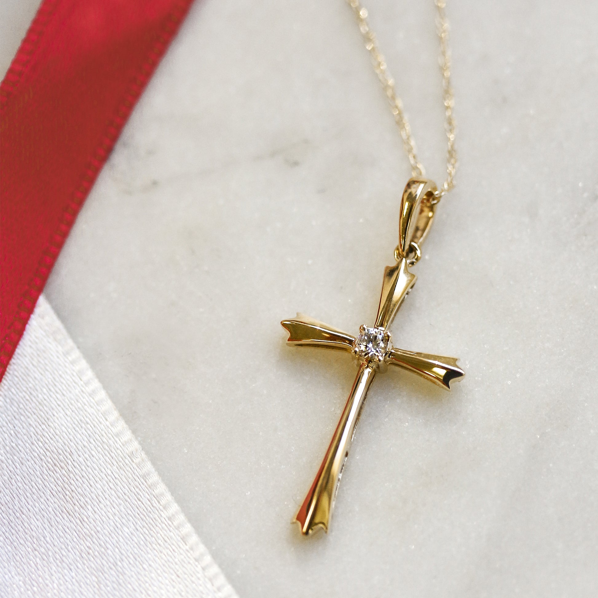 Kobelli Solitaire Diamond Cross Pendant Flared Arms in 10k Gold