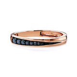 Ring aus Roségold mit schwarzem Diamant