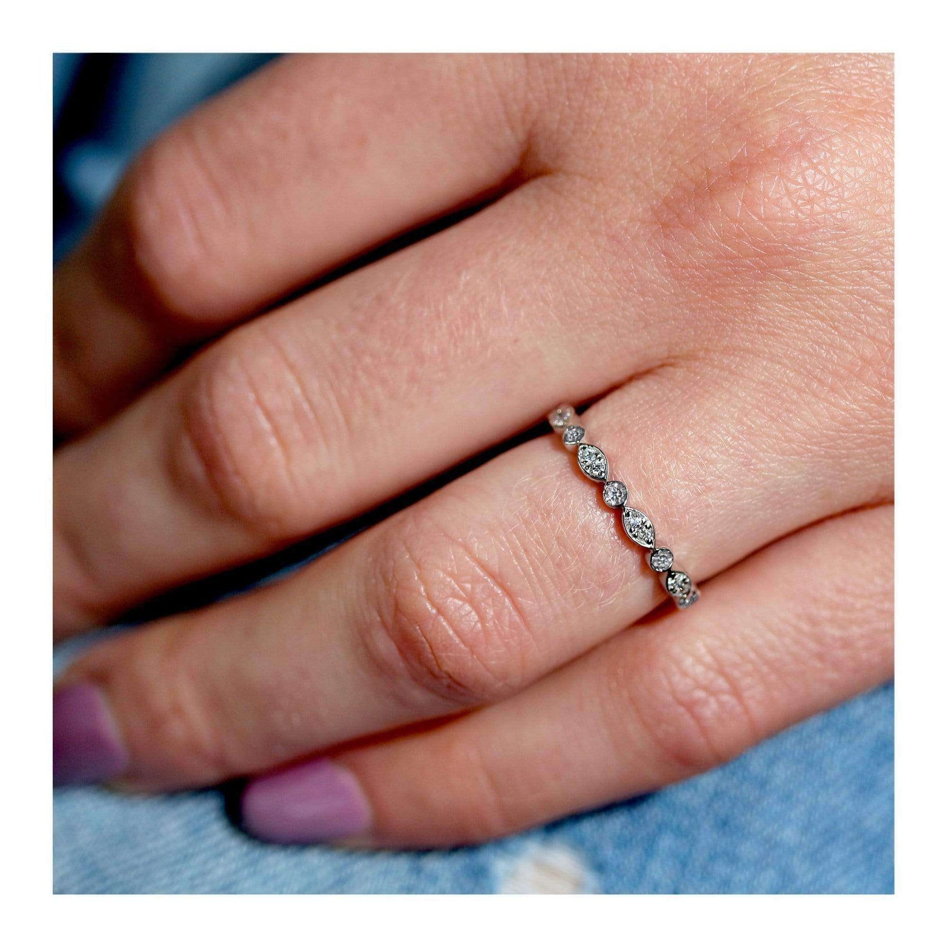 Kobelli Bezel Pave Diamond Bead-Patterned Gold Band